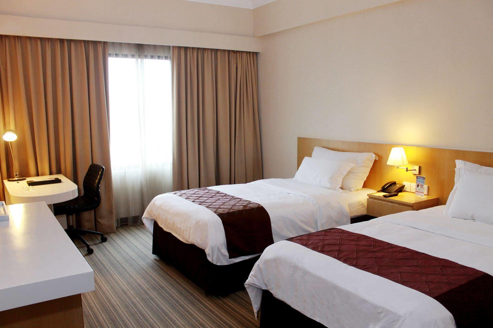 Le Grandeur Hotel Balikpapan Exterior foto
